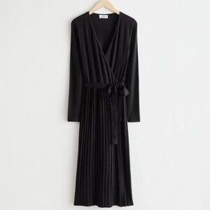 & Other Stories Knitted Black Pleated Wrap Dress
